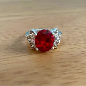 Avon Elegant Lady Cubic Zirconia Ring - Silver and Scarlett - Size 8 - NEW